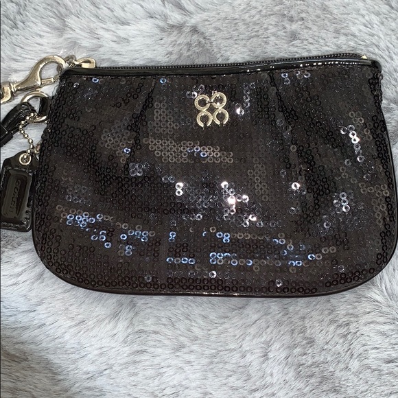 Coach black sequin wristlet - Picture 2 of 8